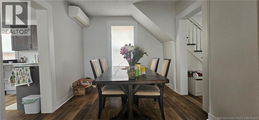 496 Robinson, Moncton, New Brunswick  E1C 5E6 - Photo 5 - NB135119