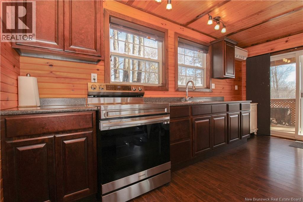 444 Square Lake, Saint-Andre-Leblanc, New Brunswick  E4P 6A6 - Photo 12 - NB135218