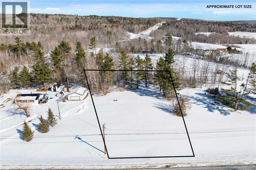 1832 Route 105, Southampton, New Brunswick