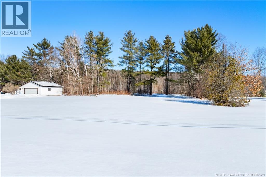 1832 Route 105, Southampton, New Brunswick  E6G 1M6 - Photo 4 - NB135221