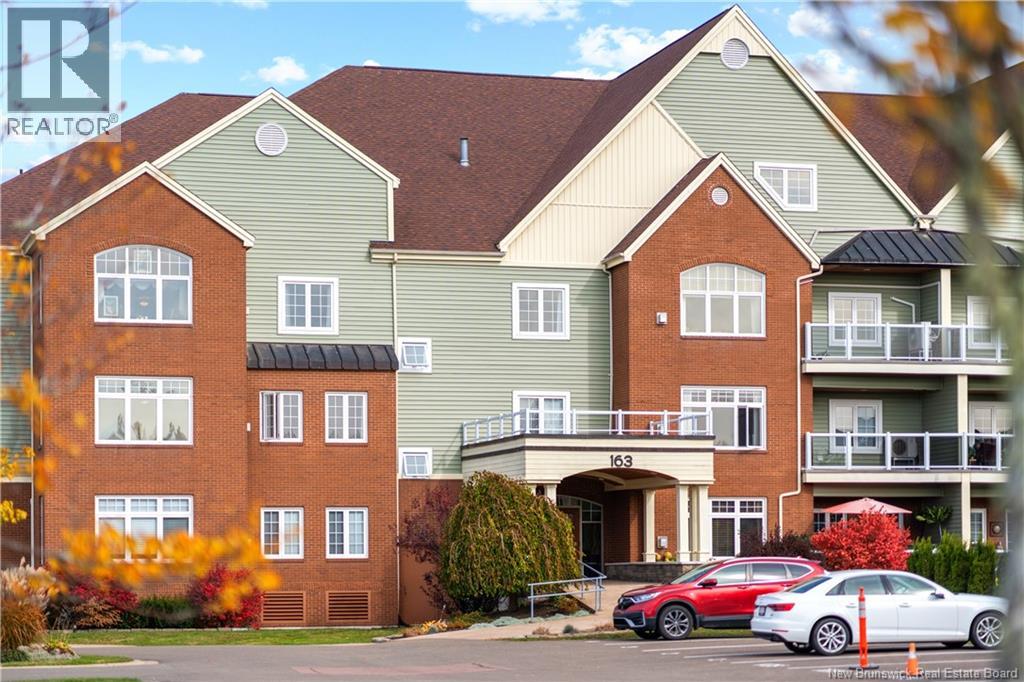163 Royal Oaks Boulevard Unit# 201, Moncton, New Brunswick  E1H 2C7 - Photo 2 - NB135427