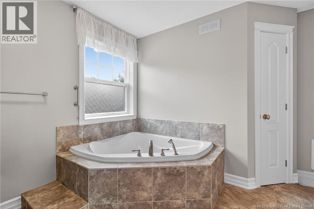 499 Wayne Street, Shediac, New Brunswick  E4P 2W8 - Photo 25 - NB135459