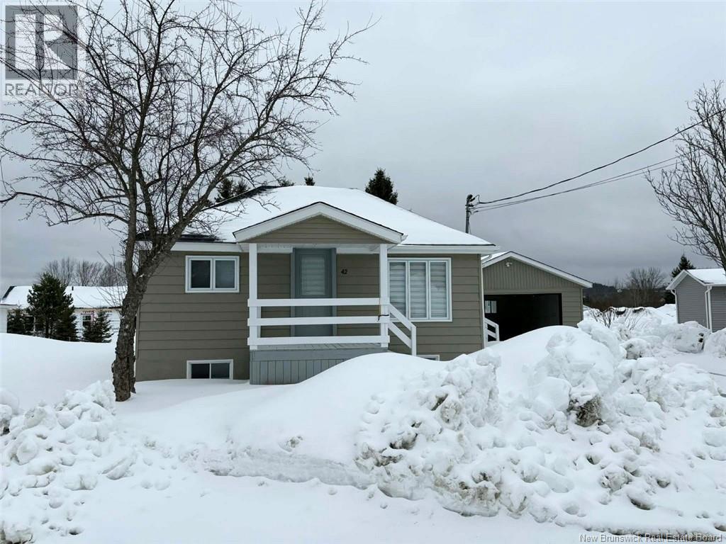 42 Hôtel de ville Street, Clair, New Brunswick