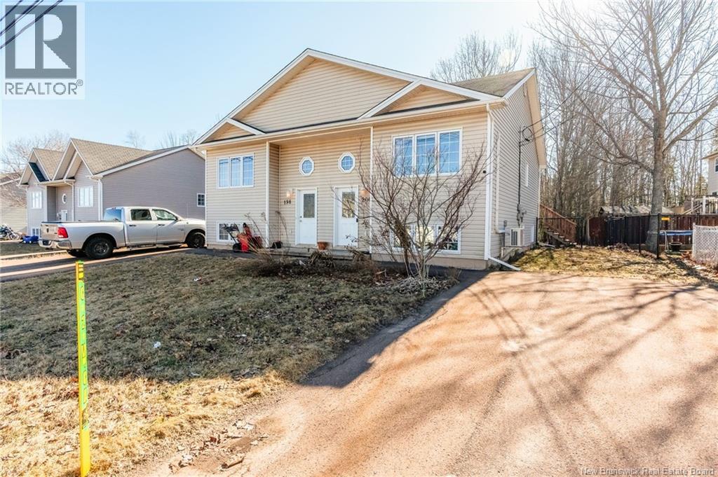 200 Lonsdale Drive, Moncton, New Brunswick  E1G 5G3 - Photo 2 - NB135081