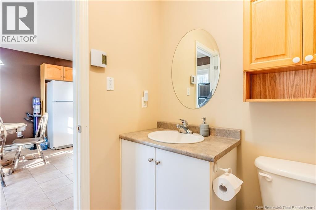 200 Lonsdale Drive, Moncton, New Brunswick  E1G 5G3 - Photo 21 - NB135081