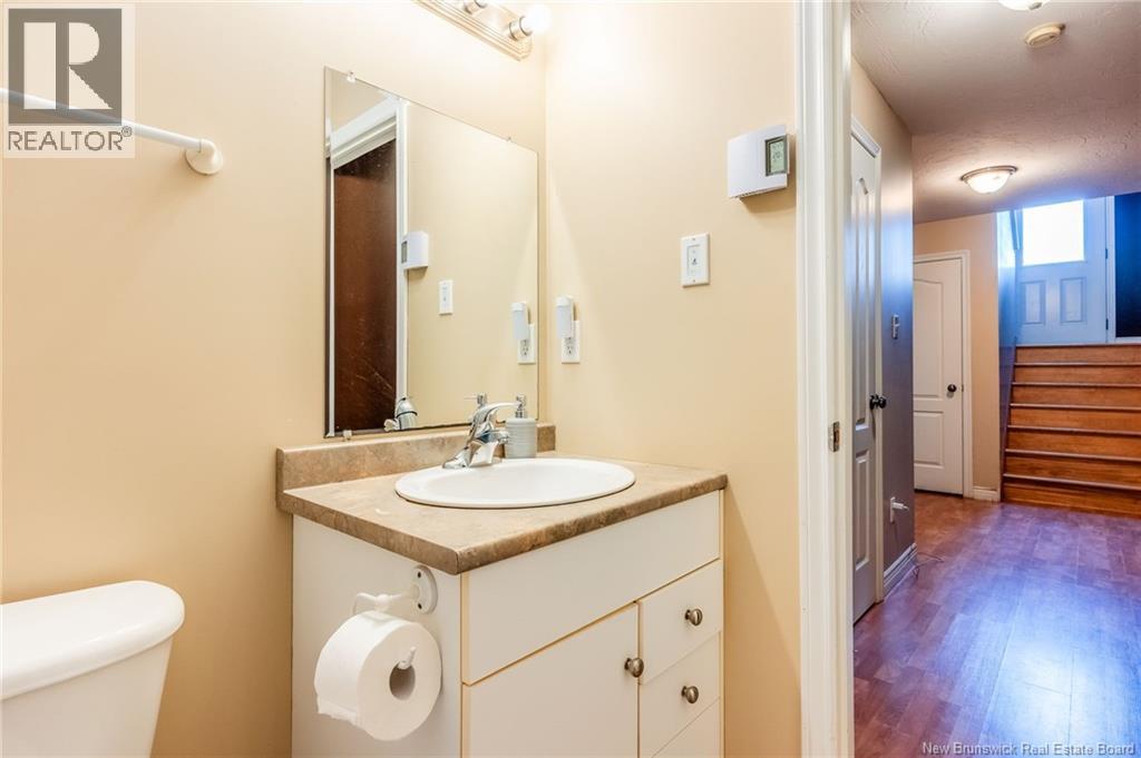 200 Lonsdale Drive, Moncton, New Brunswick  E1G 5G3 - Photo 30 - NB135081