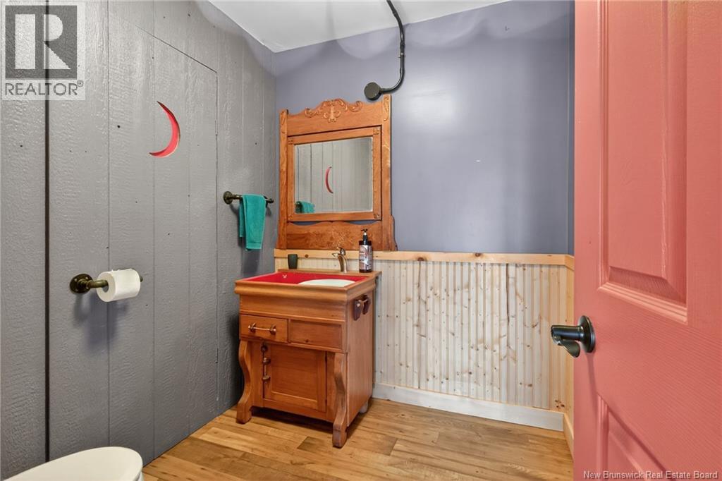 380 Salisbury Road, Moncton, New Brunswick  E1E 1A7 - Photo 13 - NB135443