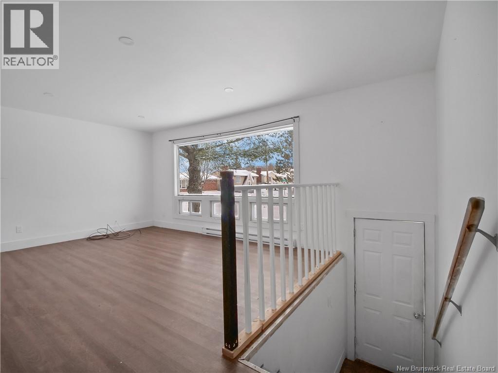 194-196 Lorne Street, Moncton, New Brunswick  E1C 3W4 - Photo 4 - NB133633