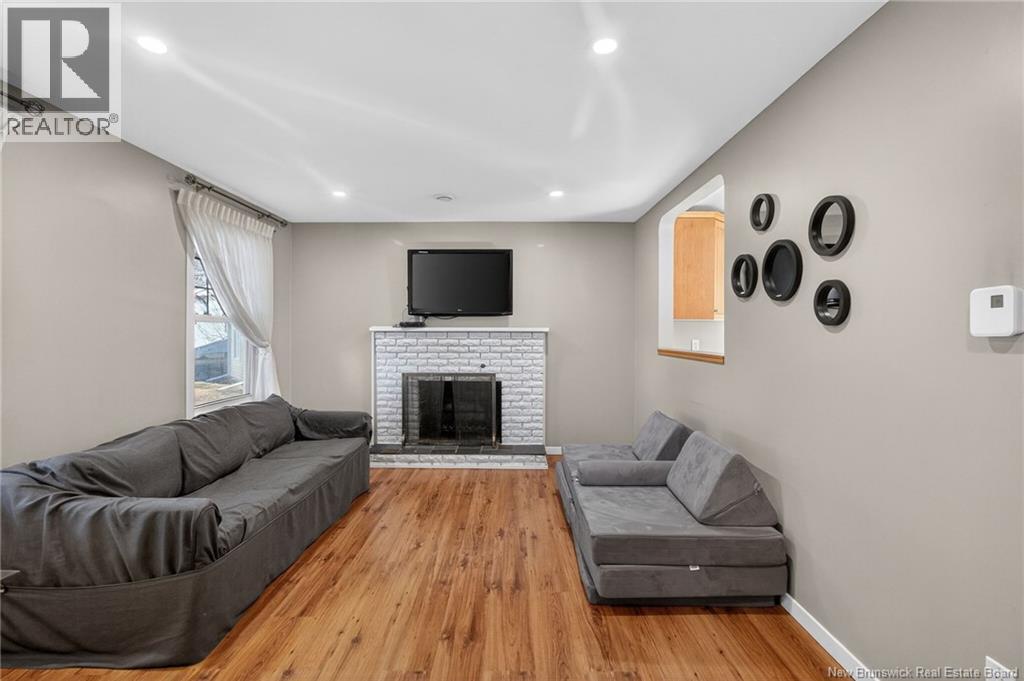 19 Larose, Dieppe, New Brunswick  E1A 5B7 - Photo 8 - NB135479