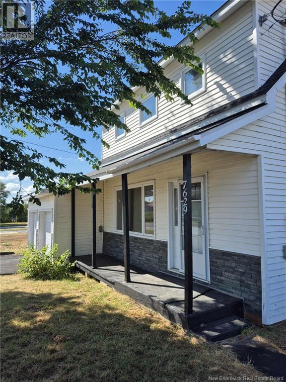 7629 St Paul, Bas-Caraquet, New Brunswick  E1W 6B9 - Photo 2 - NB135550