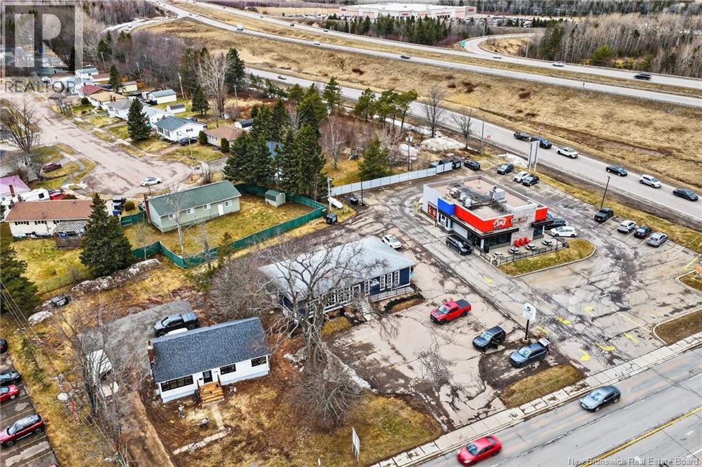 710 Elmwood, Moncton, New Brunswick E1A 2X7 - Photo 10 - NB135535