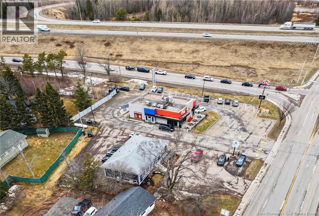 710 Elmwood, Moncton, New Brunswick E1A 2X7 - Photo 11 - NB135535