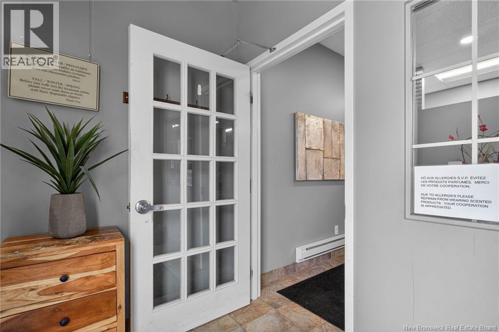 710 Elmwood, Moncton, New Brunswick E1A 2X7 - Photo 13 - NB135535