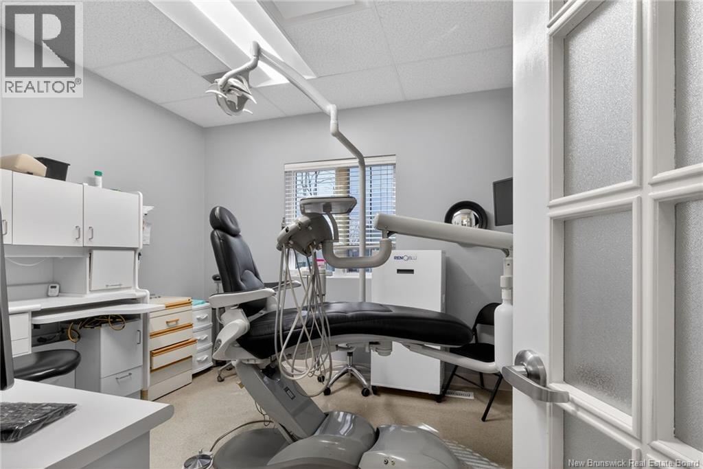 710 Elmwood, Moncton, New Brunswick E1A 2X7 - Photo 25 - NB135535