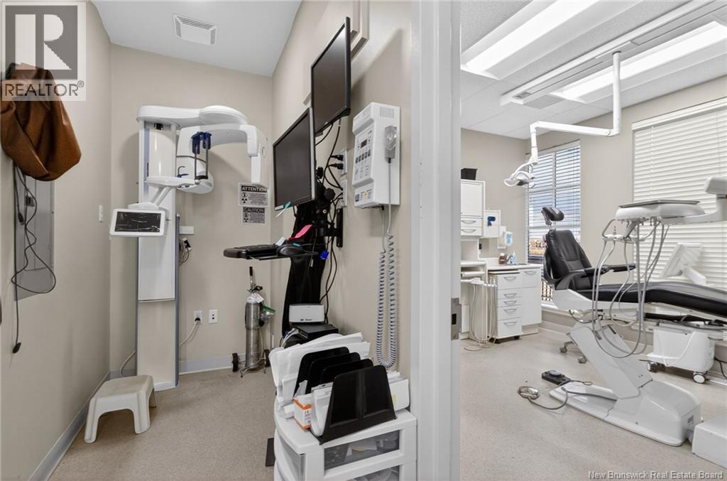 710 Elmwood, Moncton, New Brunswick E1A 2X7 - Photo 27 - NB135535