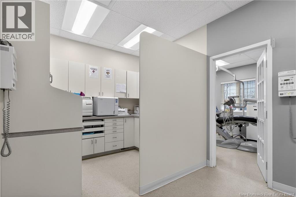 710 Elmwood, Moncton, New Brunswick E1A 2X7 - Photo 28 - NB135535