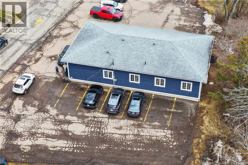 710 Elmwood, Moncton, New Brunswick E1A 2X7 - Photo 8 - NB135535