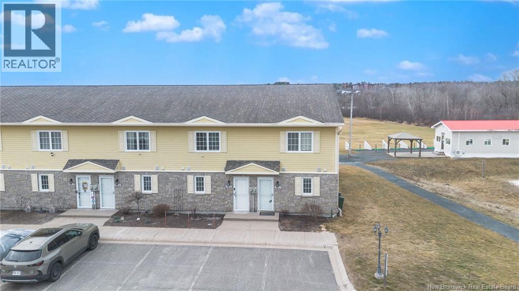 500 Riverside Drive Unit# 1, Fredericton, New Brunswick  E3A 8C2 - Photo 3 - NB135312