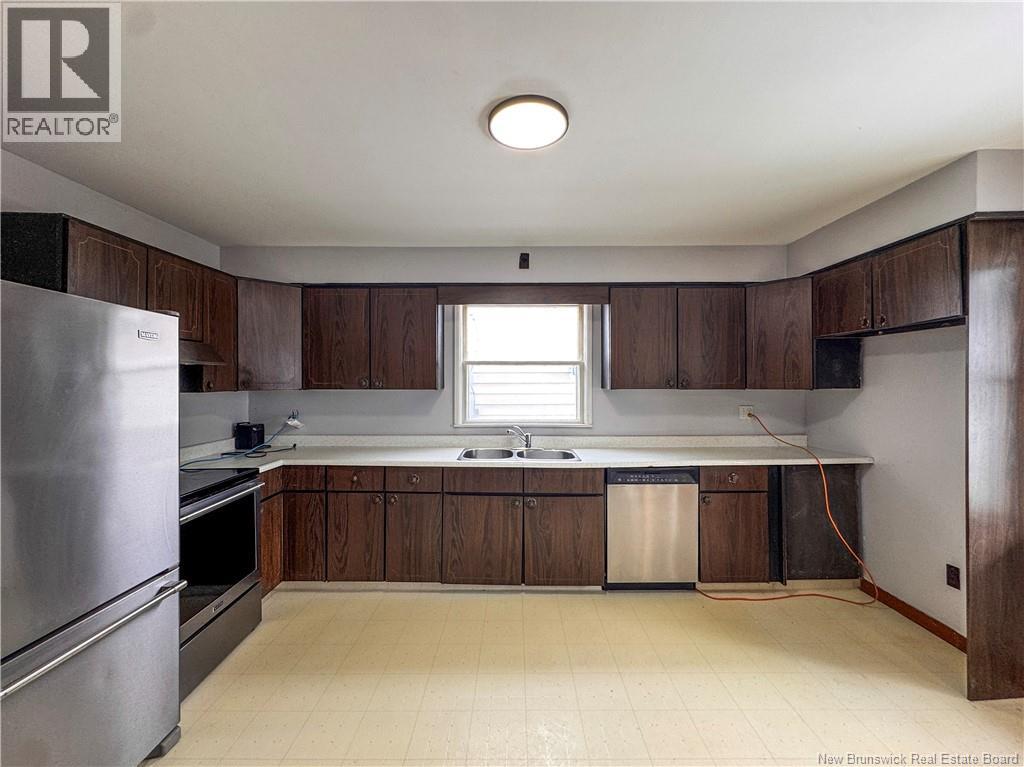 13 Stafford Street, Moncton, New Brunswick  E1C 4R3 - Photo 6 - NB135682