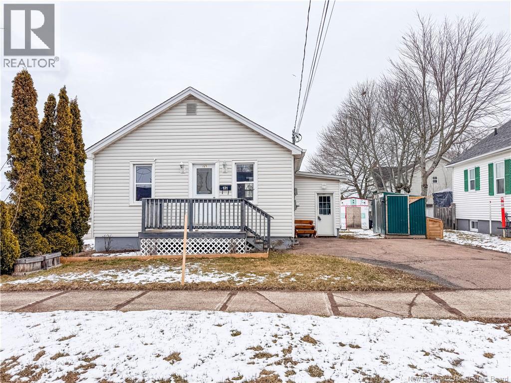 121 Salter Avenue, Moncton, New Brunswick
