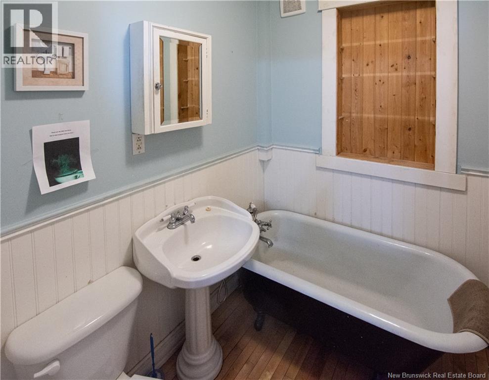 17 Chapman Street, Moncton, New Brunswick  E1E 1K6 - Photo 10 - NB135483