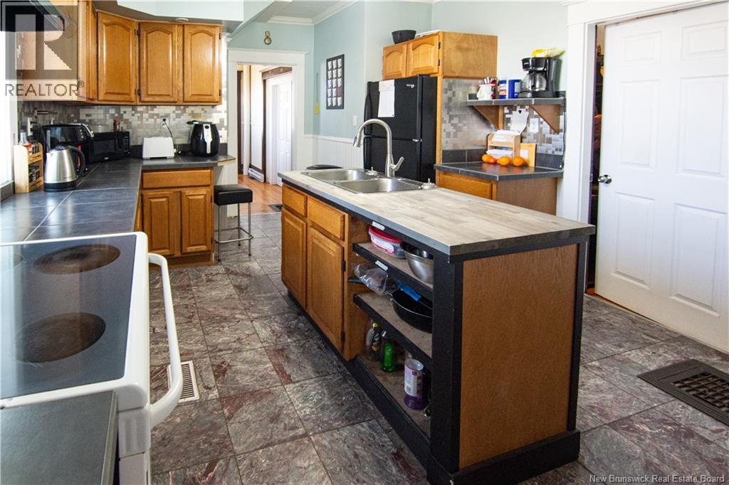 17 Chapman Street, Moncton, New Brunswick  E1E 1K6 - Photo 6 - NB135483