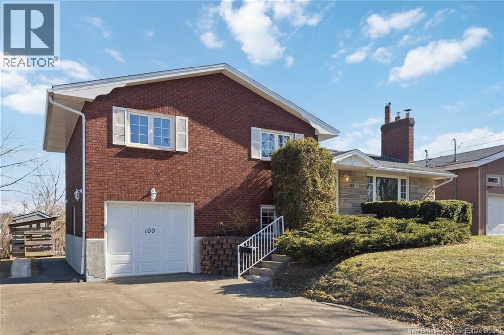 169 Hedgewood Drive, Moncton, New Brunswick  E1E 2W8 - Photo 1 - NB135842