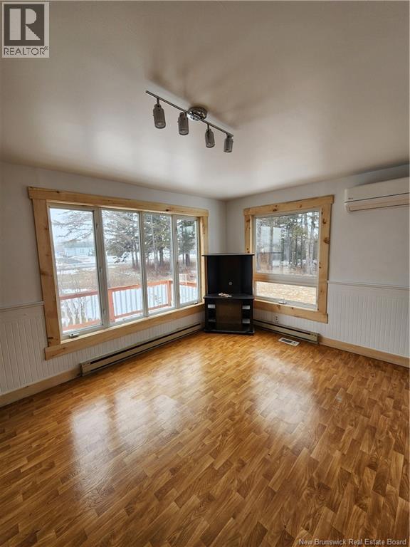 3109 Rue Morais, Bas-Caraquet, New Brunswick  E1W 6A5 - Photo 8 - NB135741
