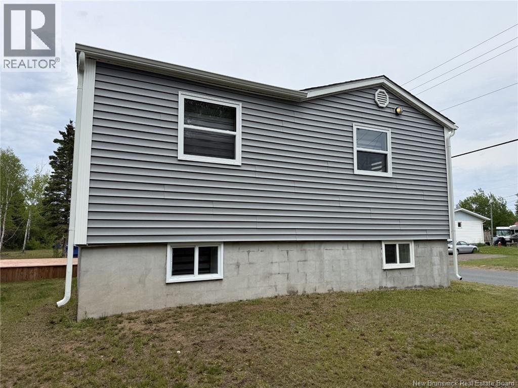 171 12e Rue, Shippagan, New Brunswick  E8S 1C4 - Photo 7 - NB135744