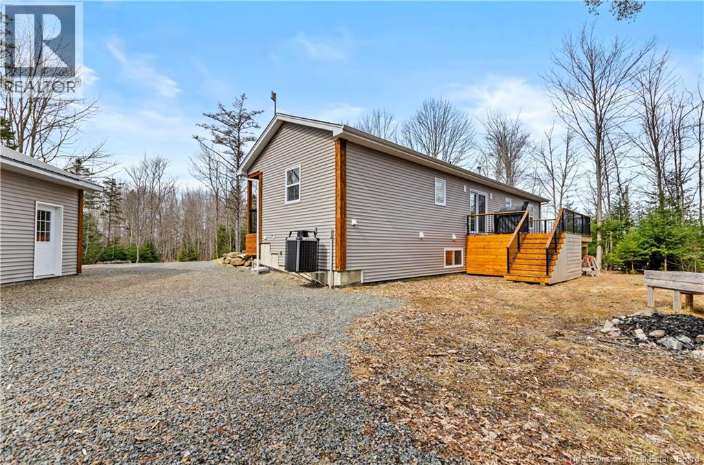 30 Loyalist Lane, Upper Kingsclear, New Brunswick  E3E 0C3 - Photo 36 - NB135914