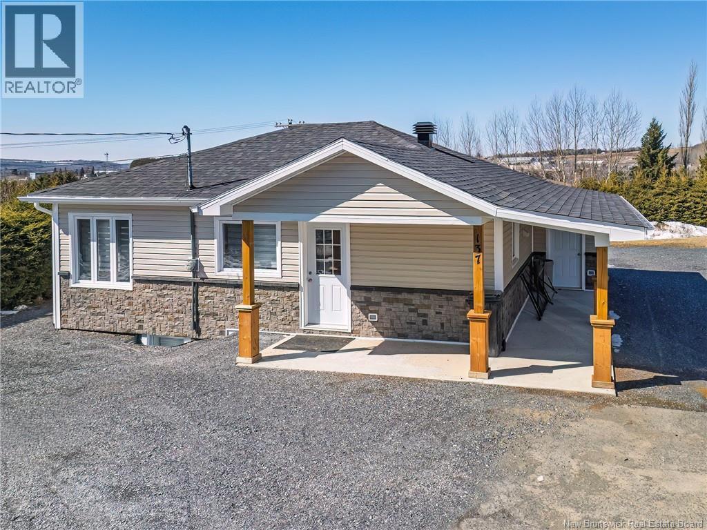 137 Reservoir Road, Grand Falls, New Brunswick  E3Y 1E2 - Photo 3 - NB135952