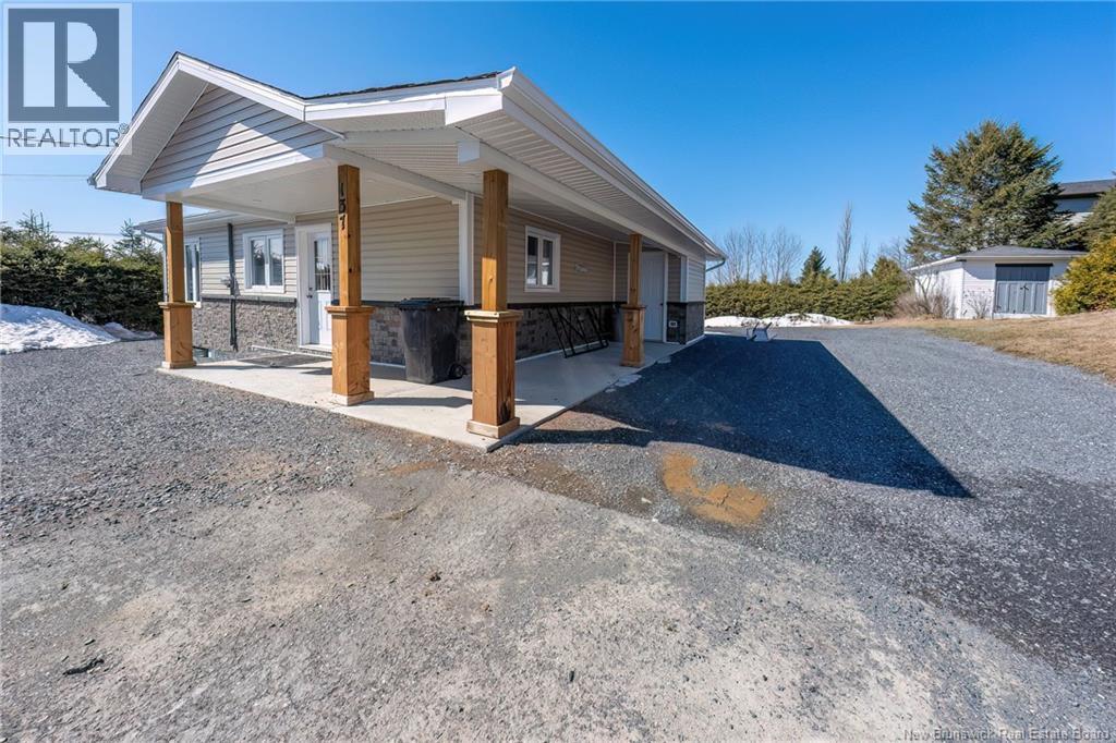 137 Reservoir Road, Grand Falls, New Brunswick  E3Y 1E2 - Photo 4 - NB135952