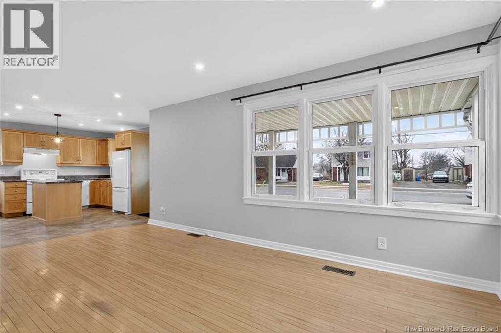 33 Hows Crescent, Moncton, New Brunswick  E1E 1S9 - Photo 10 - NB135918