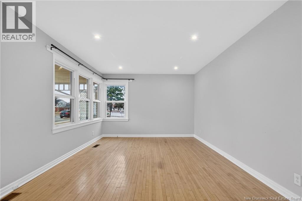 33 Hows Crescent, Moncton, New Brunswick  E1E 1S9 - Photo 9 - NB135918
