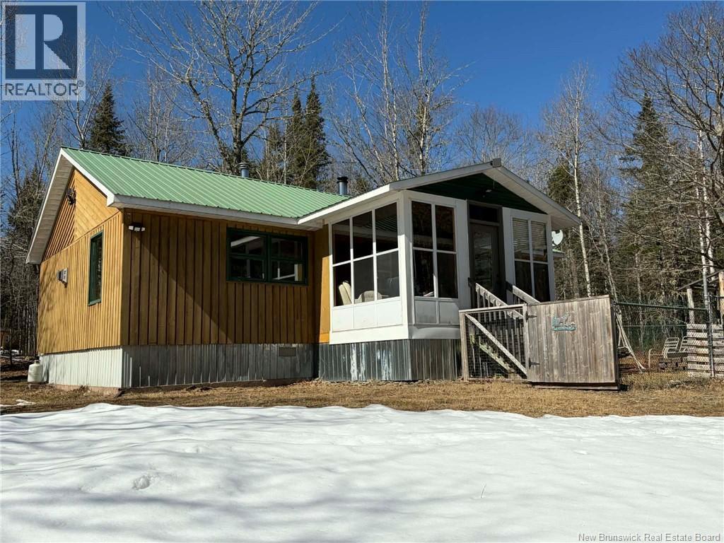 140 Pine Tree Lane, Hunters Home, New Brunswick