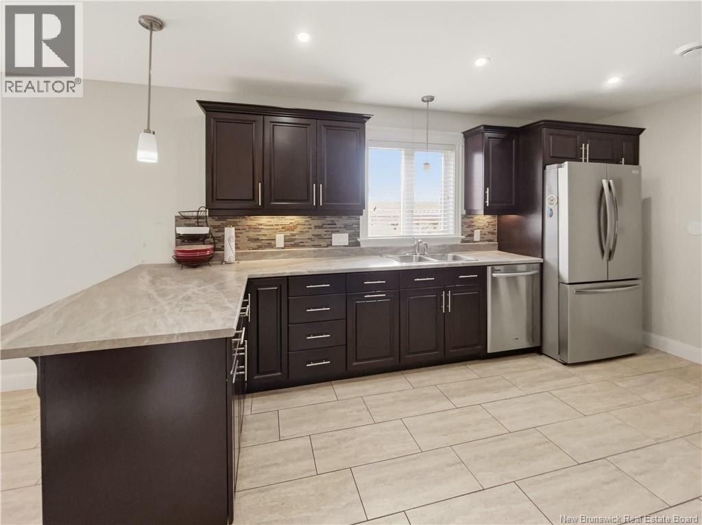 146 Holland Drive, Moncton, New Brunswick  E1G 0W1 - Photo 5 - NB135533