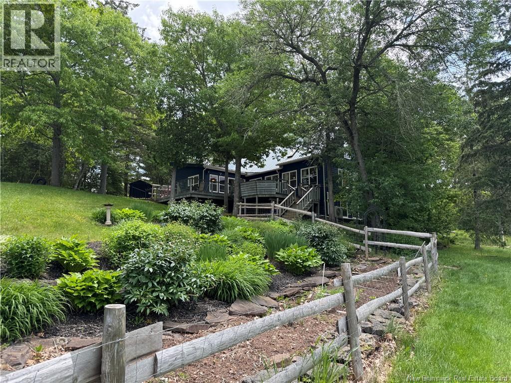 1588 Scenic Narrows Boulevard, Cambridge-Narrows, New Brunswick E4C 2P2 - Photo 1 - NB135044