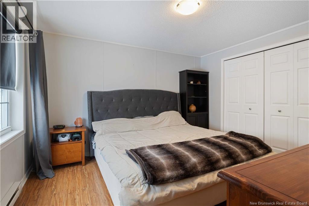 73 Andre, Dieppe, New Brunswick  E1A 7C4 - Photo 12 - NB136124