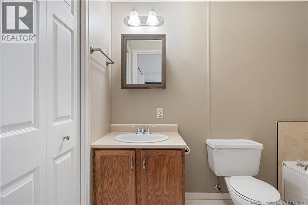 73 Andre, Dieppe, New Brunswick  E1A 7C4 - Photo 14 - NB136124