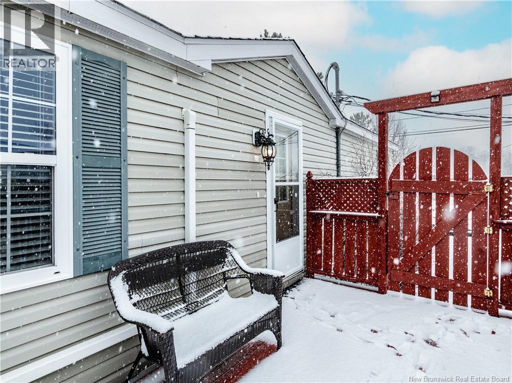73 Andre, Dieppe, New Brunswick  E1A 7C4 - Photo 3 - NB136124