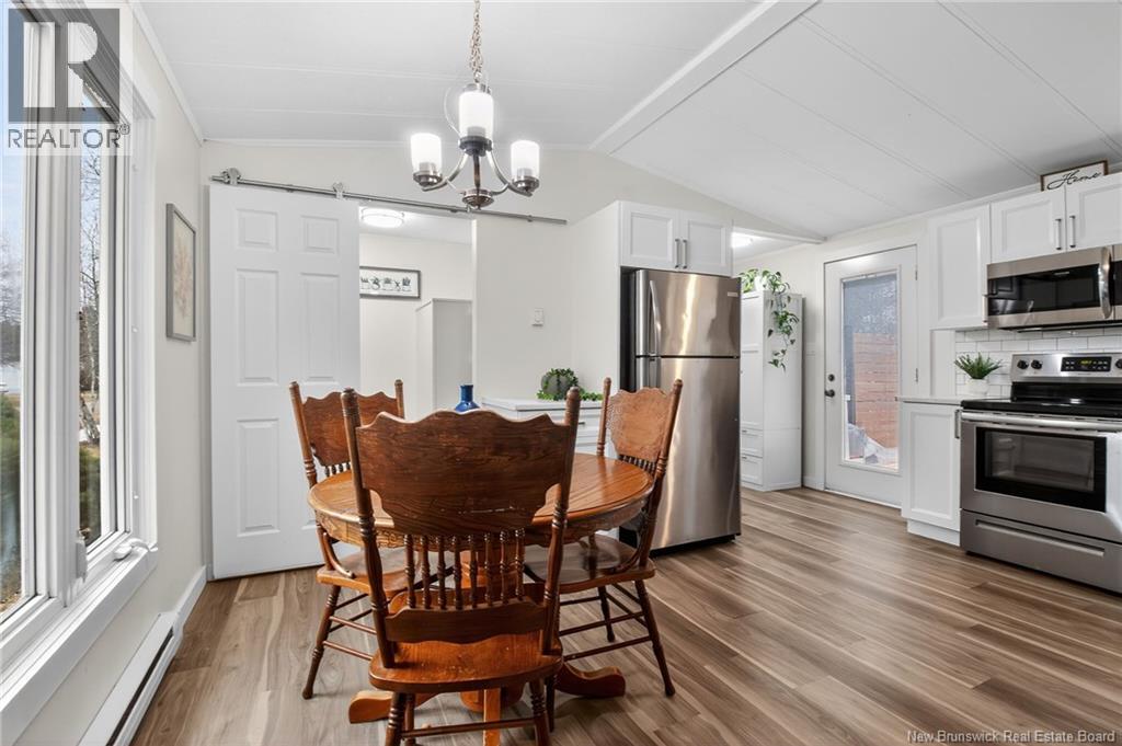 7 Kingfisher Street, Moncton, New Brunswick  E1H 2X8 - Photo 9 - NB135984