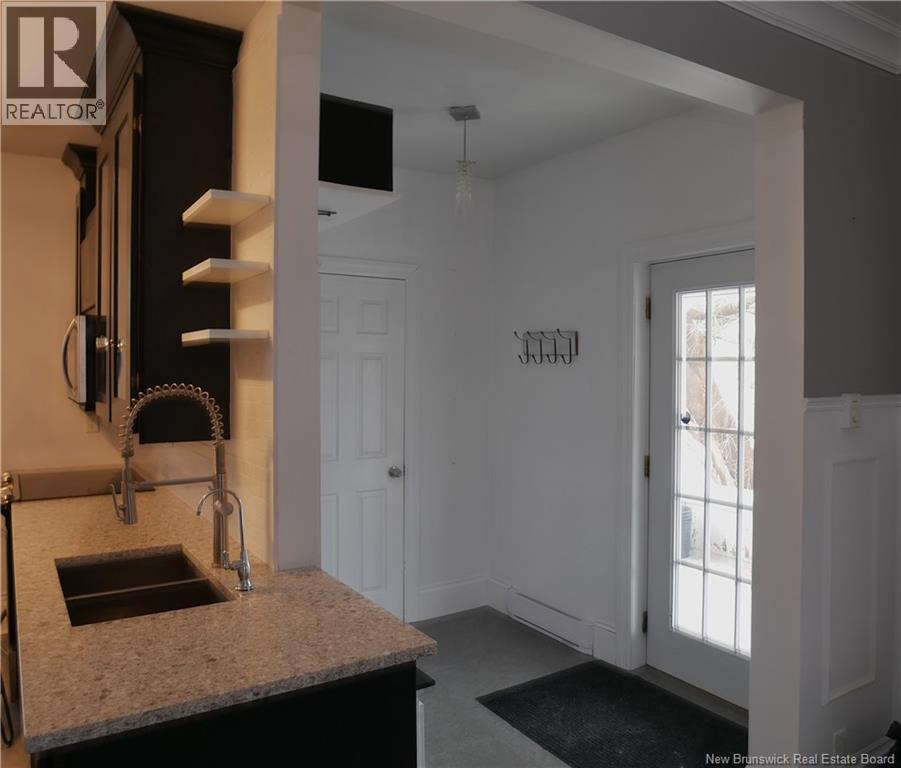 118 Victoria St, Woodstock, New Brunswick  E7M 3A5 - Photo 17 - NB136390