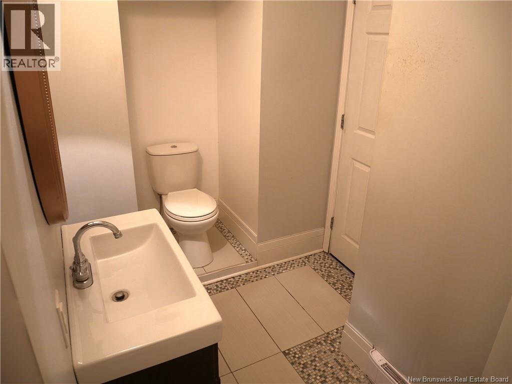 118 Victoria St, Woodstock, New Brunswick  E7M 3A5 - Photo 25 - NB136390
