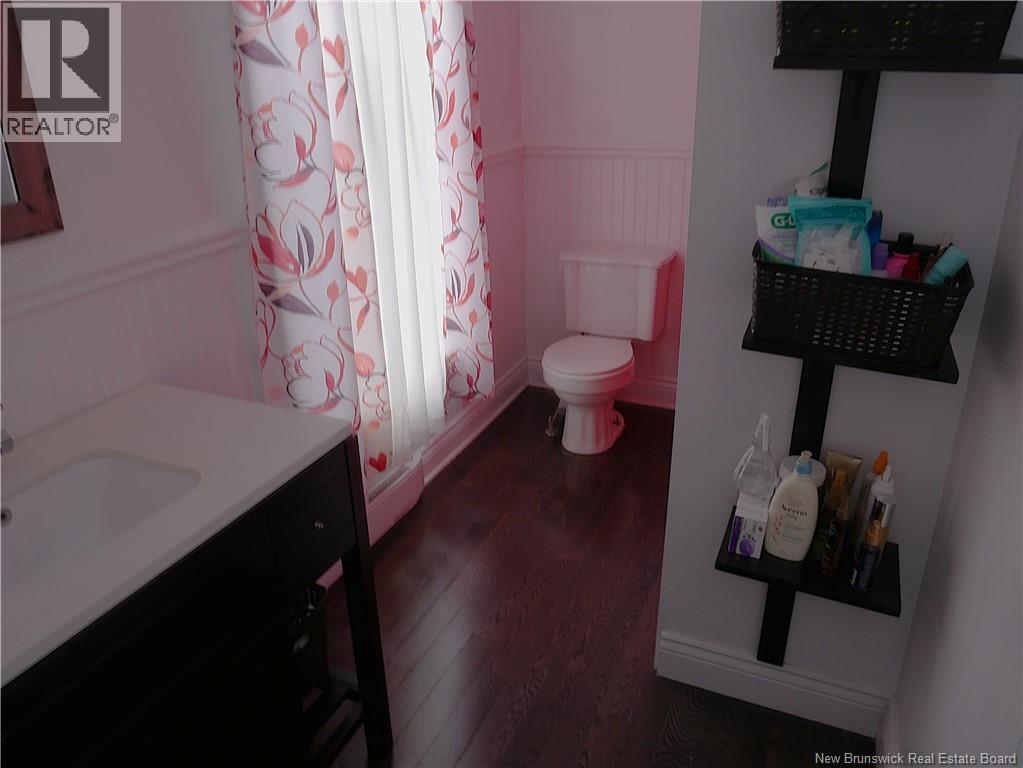 118 Victoria St, Woodstock, New Brunswick  E7M 3A5 - Photo 30 - NB136390