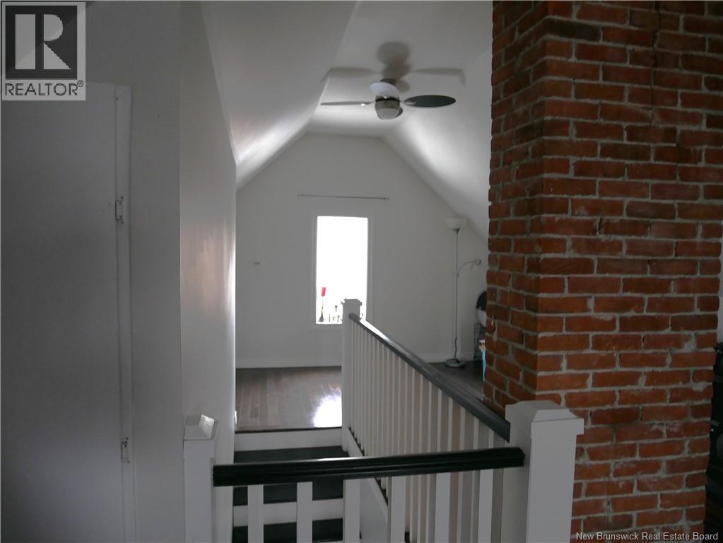 118 Victoria St, Woodstock, New Brunswick  E7M 3A5 - Photo 33 - NB136390