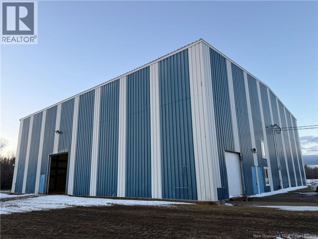 60 Rue De la Tourbe, Lamèque, New Brunswick