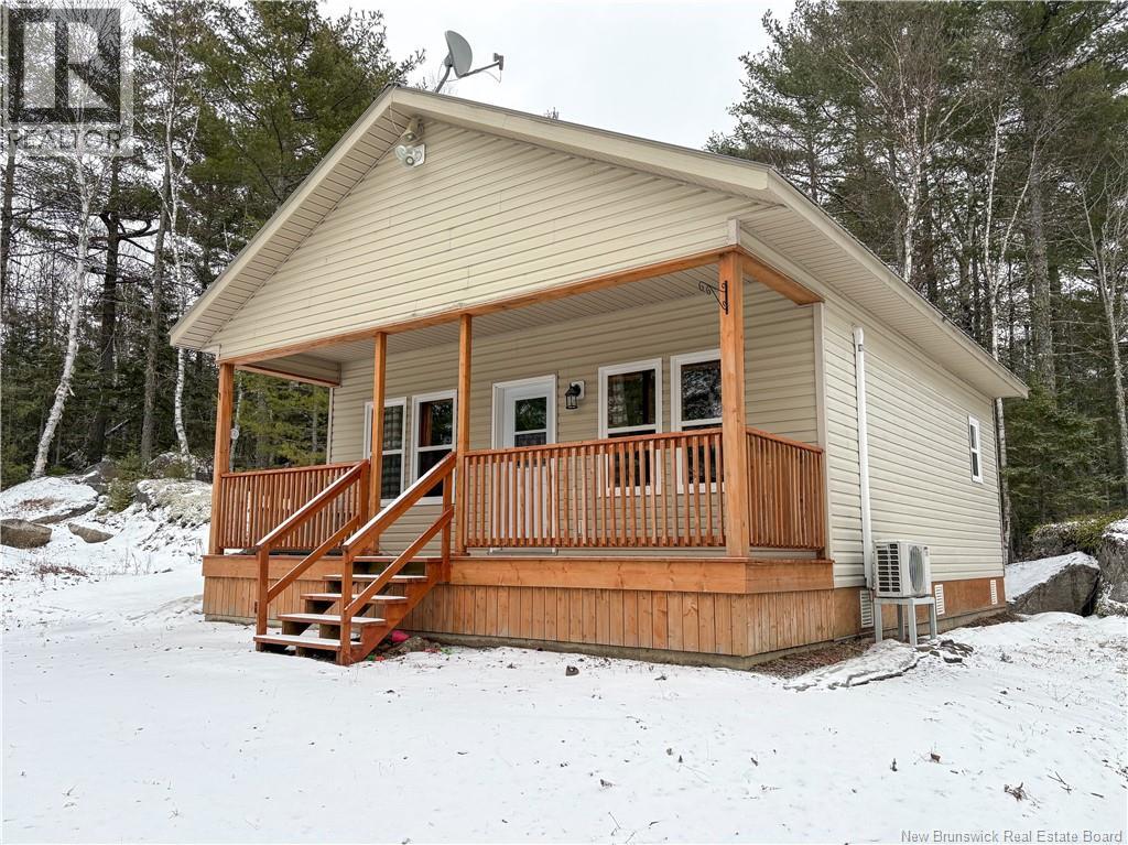3837 Route 122, Fosterville, New Brunswick  E7M 4V1 - Photo 1 - NB135868