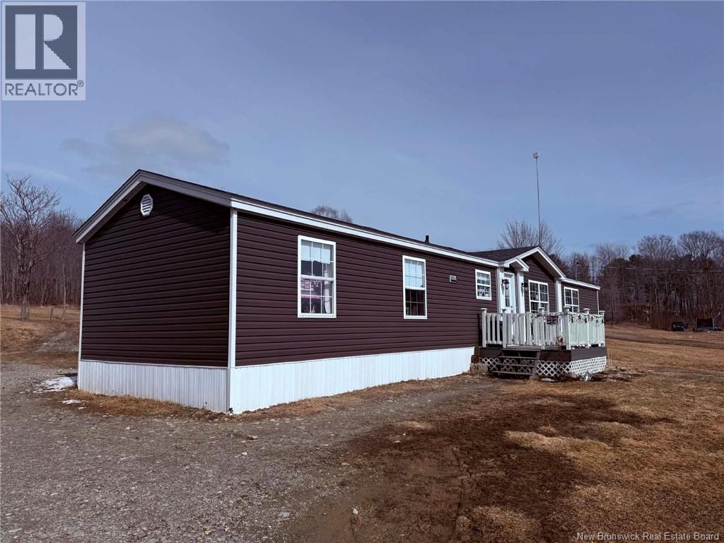 2260 105 Route, Southampton, New Brunswick  E6G 1N1 - Photo 1 - NB136457