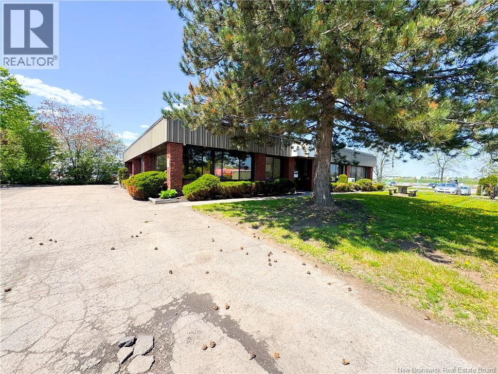 378 Coverdale Street, Moncton, New Brunswick  E1B 3J6 - Photo 2 - NB136537