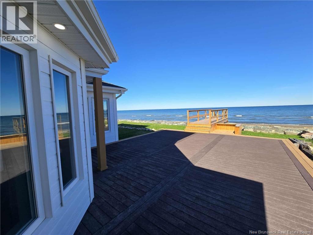 2156 Queen Elizabeth Drive, Bathurst, New Brunswick  E2A 4Y4 - Photo 11 - NB136589